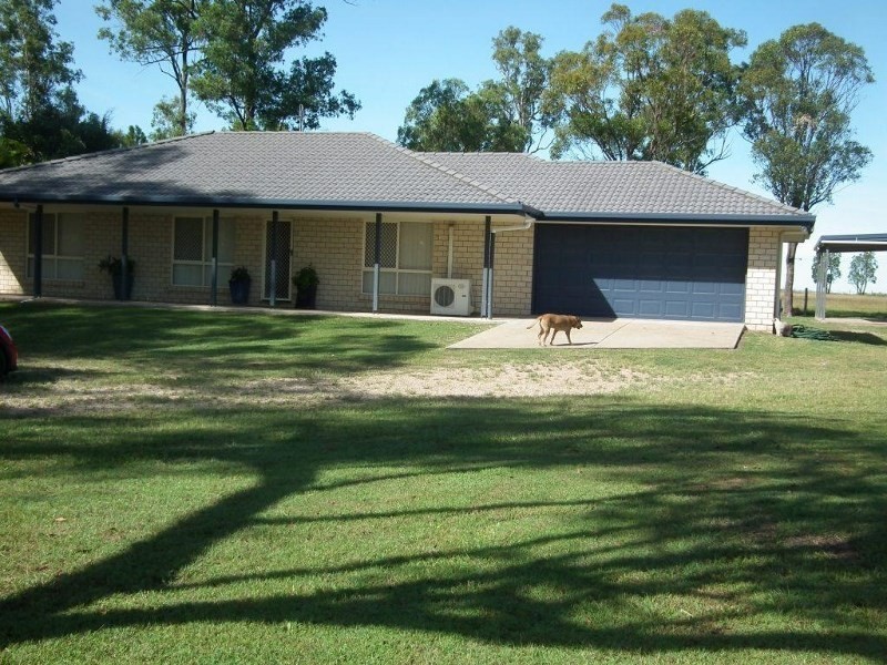 201 Philip Drive, Teddington QLD 4650