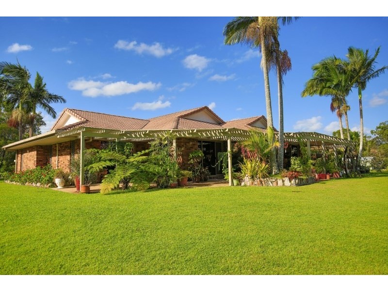 90 Mayfair Street, Maryborough QLD 4650