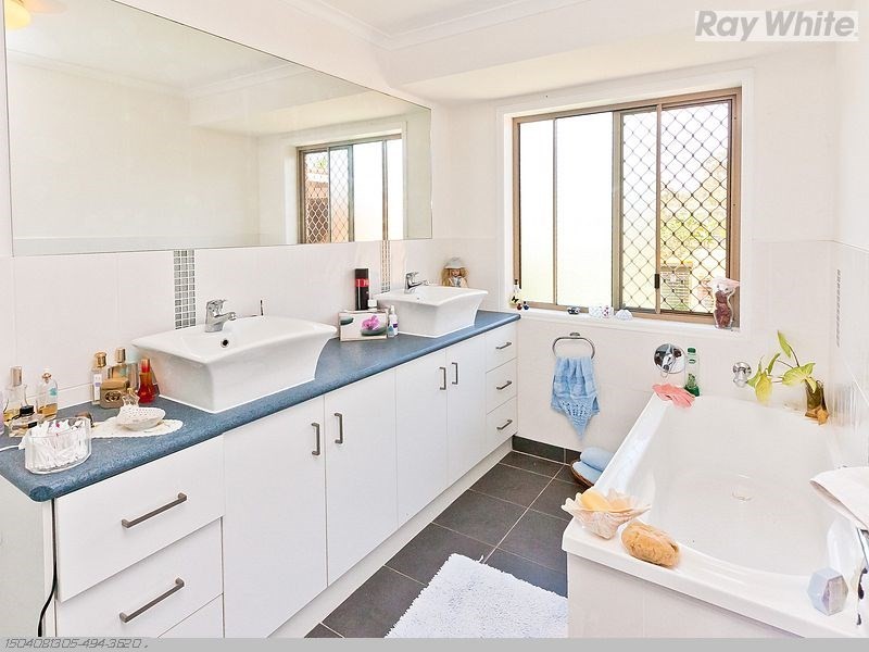 90 Mayfair Street, Maryborough QLD 4650