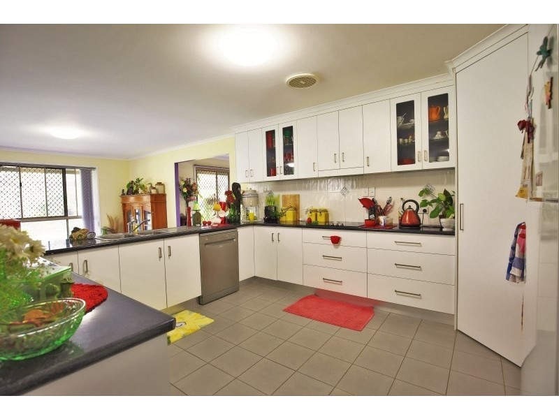 90 Mayfair Street, Maryborough QLD 4650