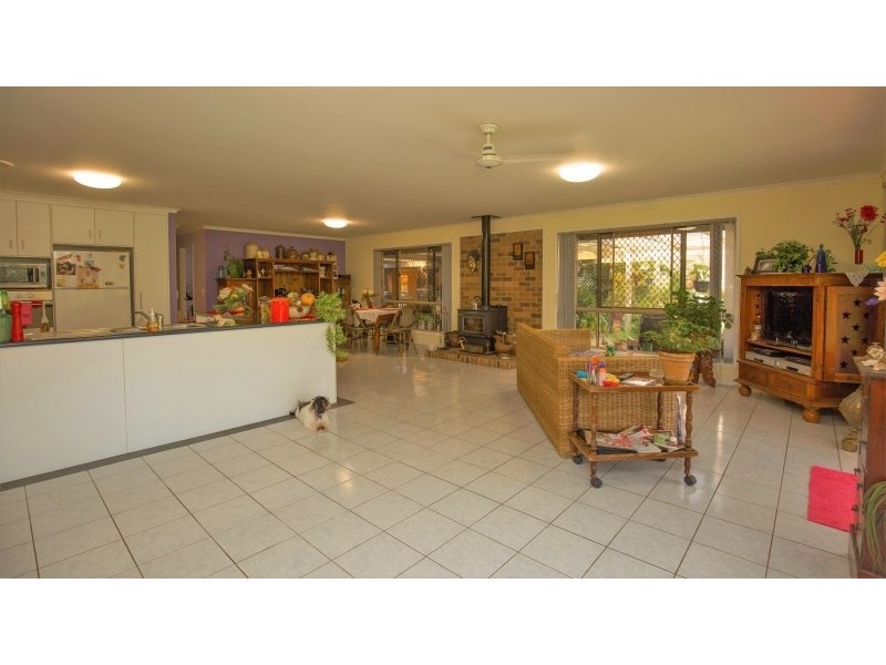 90 Mayfair Street, Maryborough QLD 4650