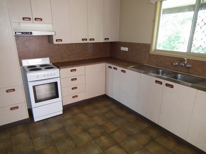 18 Campbell Street, Maryborough QLD 4650