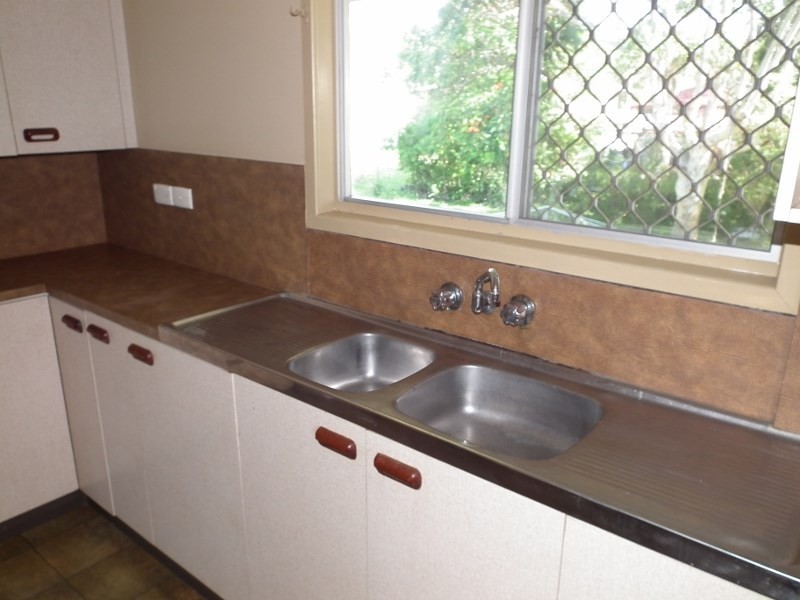 18 Campbell Street, Maryborough QLD 4650