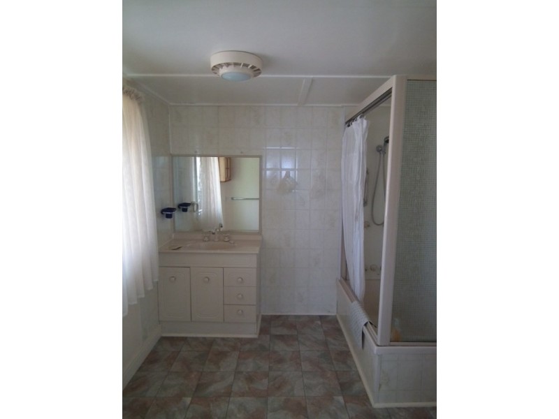 242 Tooley Street, Maryborough QLD 4650