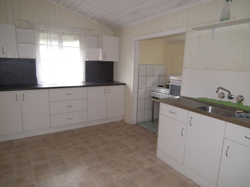 59 Rocky Street, Maryborough QLD 4650