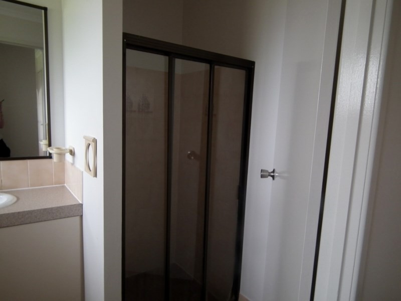 15 Ross Street, Granville QLD 4650