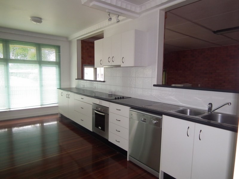 30 Burrum Street, Maryborough QLD 4650