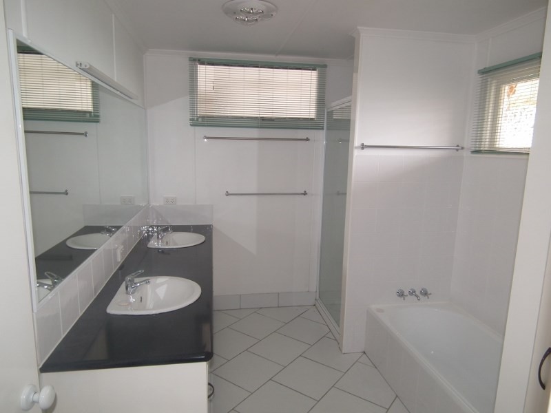 30 Burrum Street, Maryborough QLD 4650