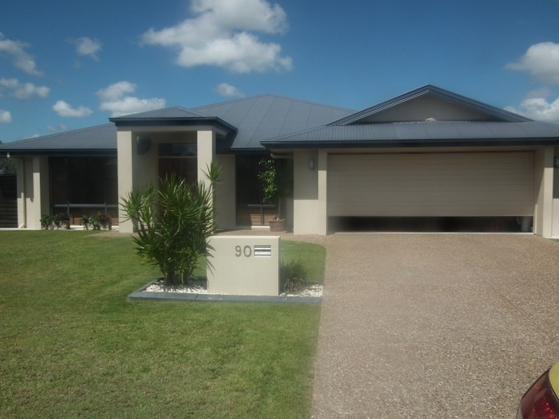 90 La Frantz Drive, Tinana QLD 4650