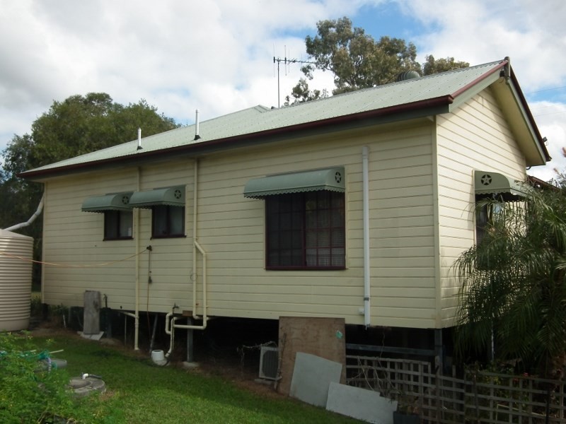 15 Larner Street, Tiaro QLD 4650