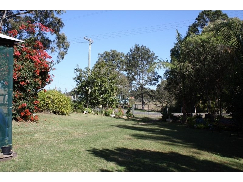 15 Larner Street, Tiaro QLD 4650
