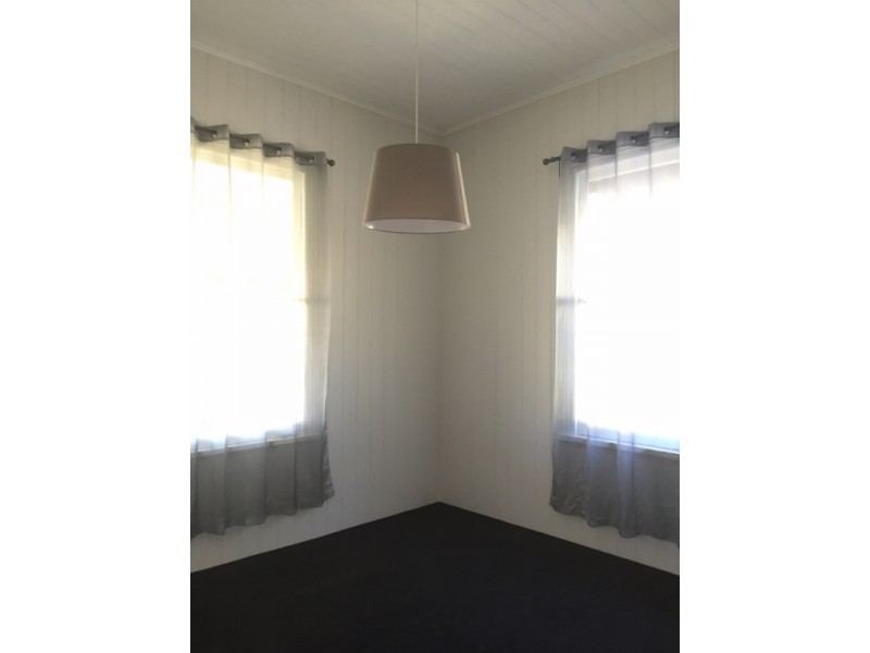 12 Walton Street, Maryborough QLD 4650