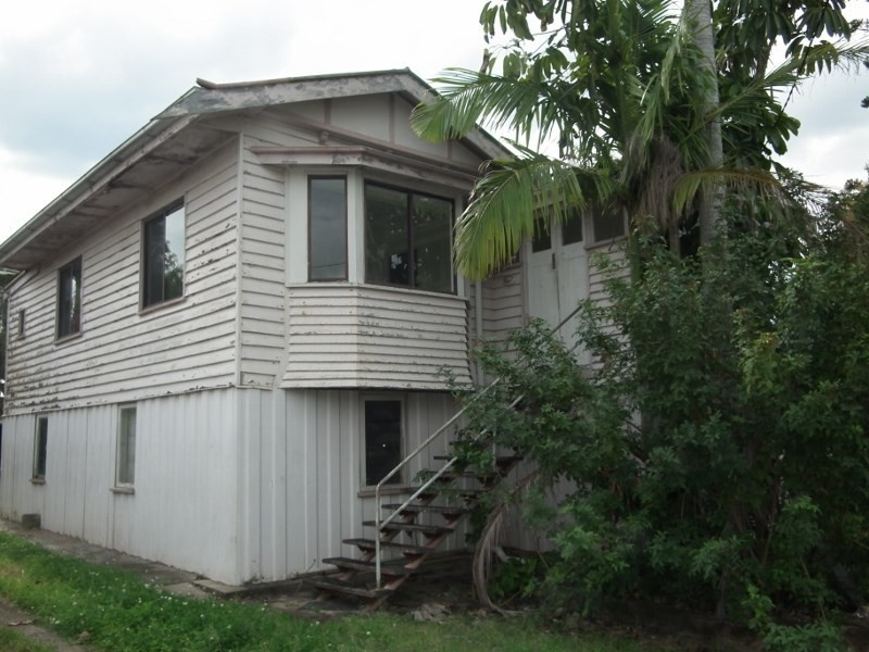 16 John Lane, Maryborough QLD 4650