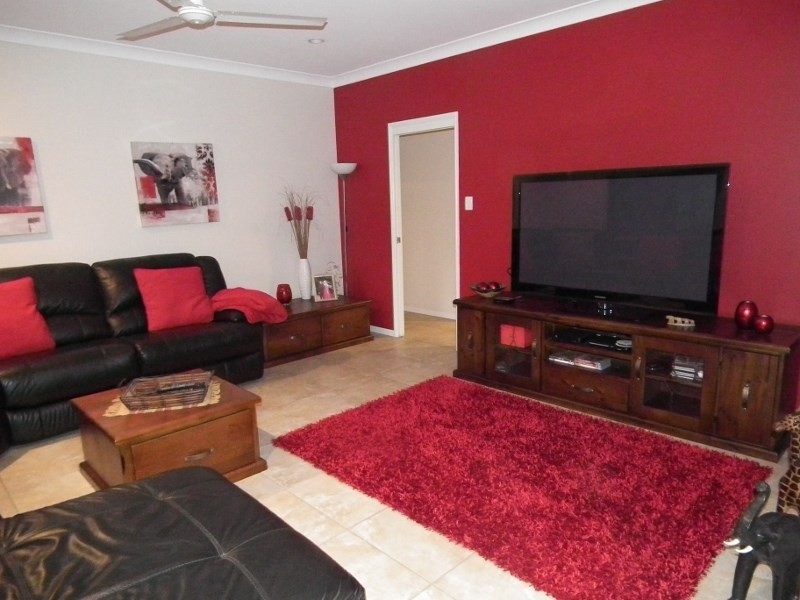 28 Brooke Court, Oakhurst QLD 4650