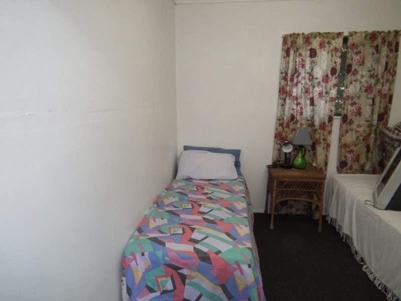 1 Smith Avenue, Tiaro QLD 4650