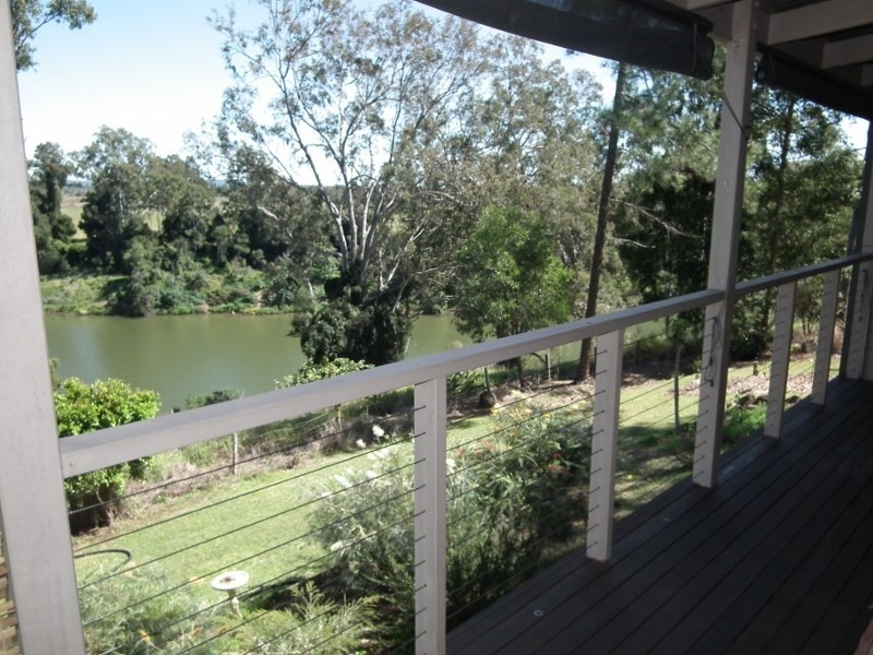 1 Smith Avenue, Tiaro QLD 4650