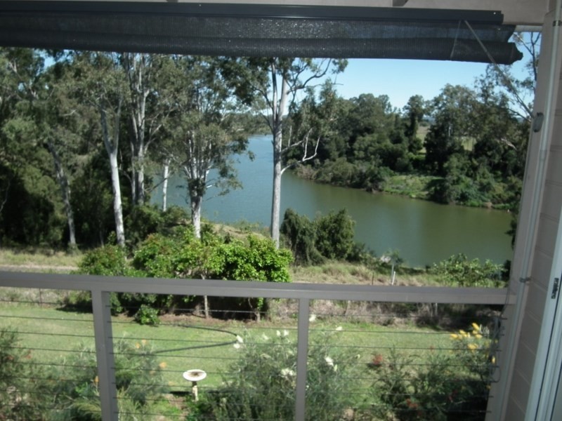 1 Smith Avenue, Tiaro QLD 4650