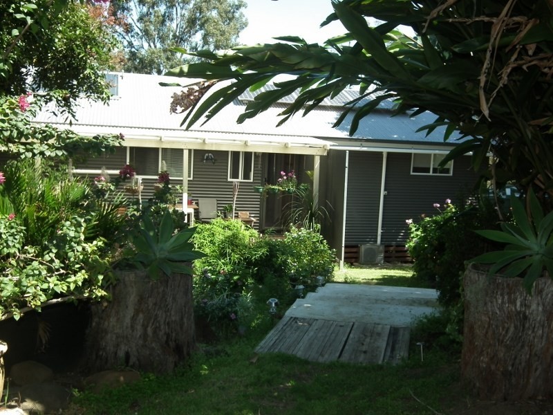 1 Smith Avenue, Tiaro QLD 4650