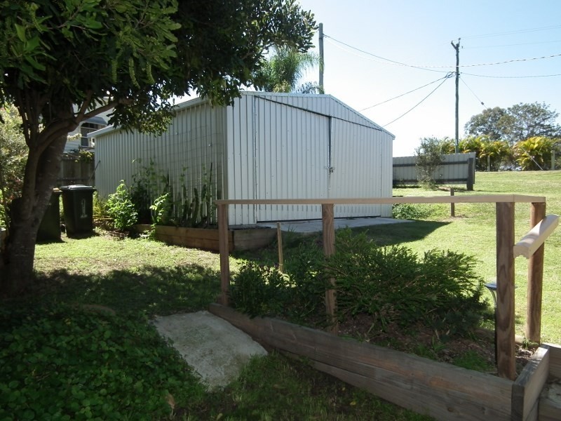 1 Smith Avenue, Tiaro QLD 4650