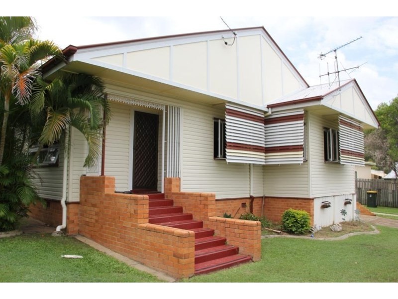 8 Buckler Street, Maryborough QLD 4650