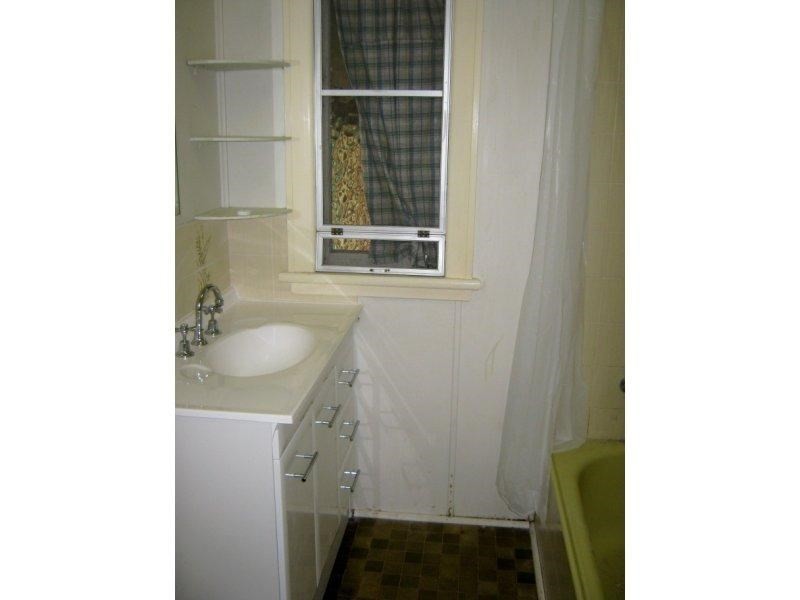 8 Buckler Street, Maryborough QLD 4650