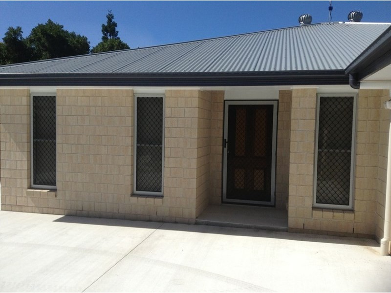 194 John Street, Maryborough QLD 4650