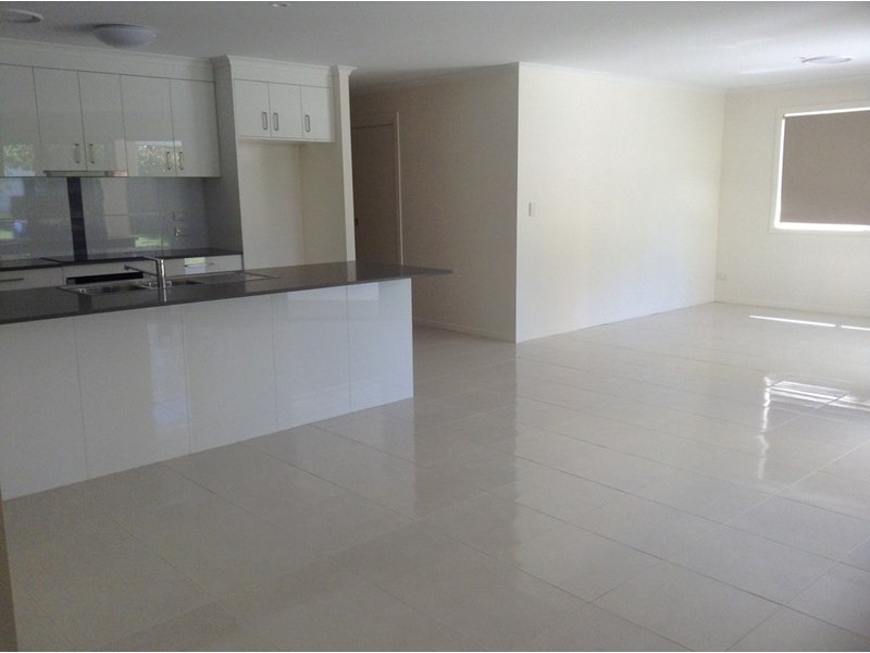 194 John Street, Maryborough QLD 4650