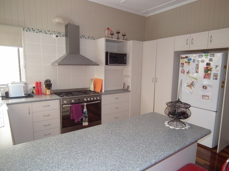 41 Steindl Street, Granville QLD 4650