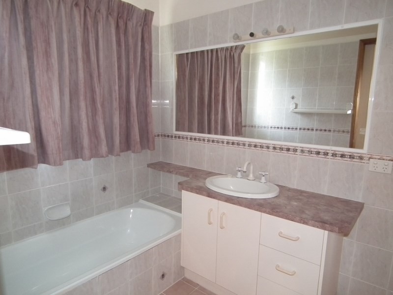 2 Greenway Court, Maryborough QLD 4650