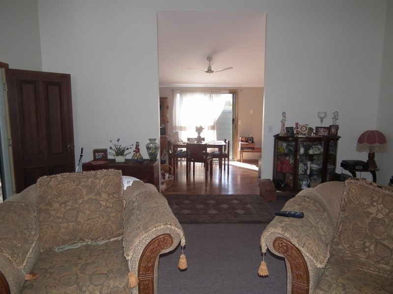 9 Leah Drive, Oakhurst QLD 4650