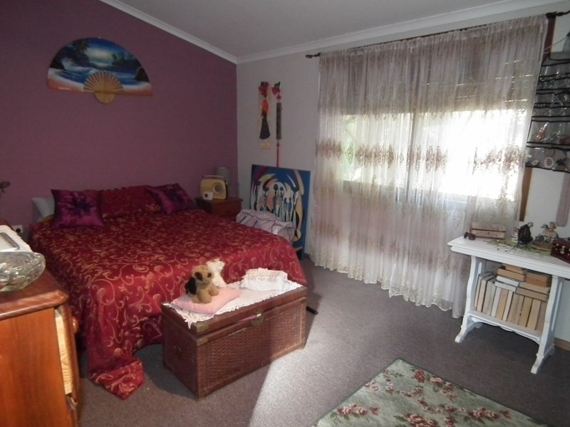 9 Leah Drive, Oakhurst QLD 4650