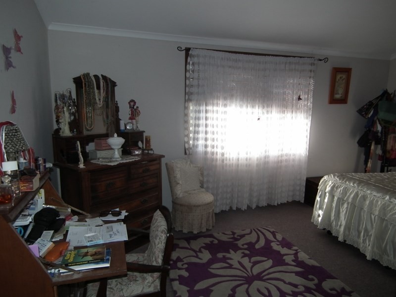 9 Leah Drive, Oakhurst QLD 4650