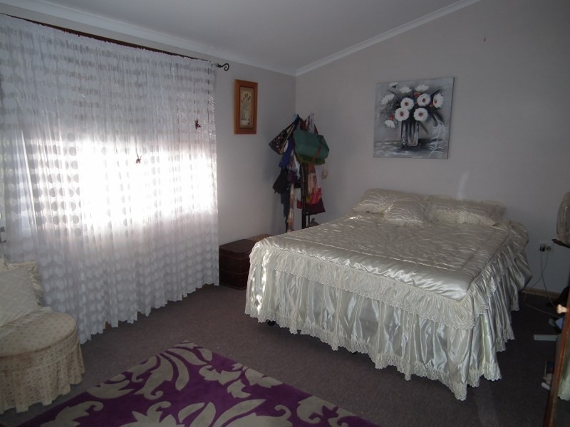 9 Leah Drive, Oakhurst QLD 4650