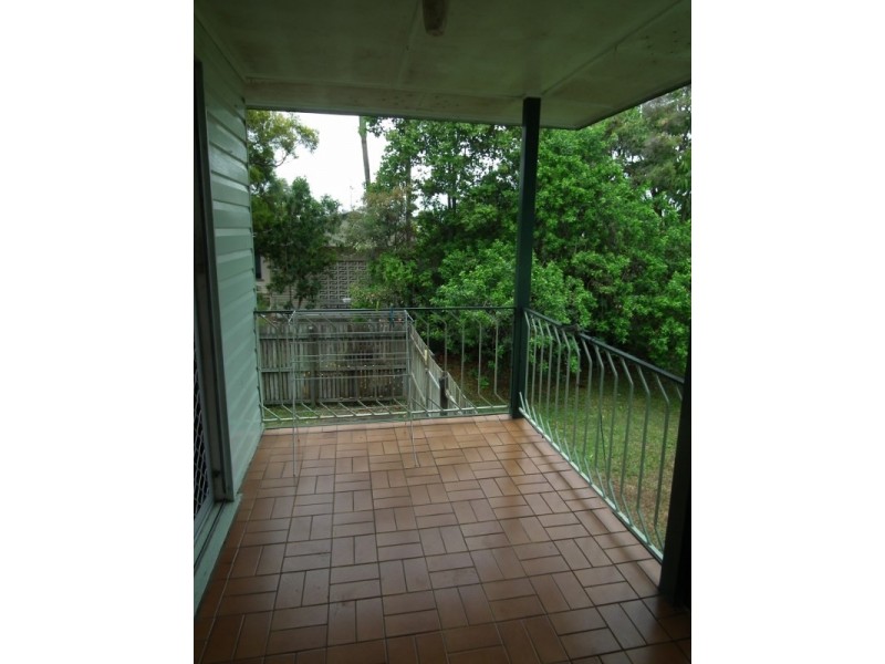 16 Wynne Parade, Maryborough QLD 4650