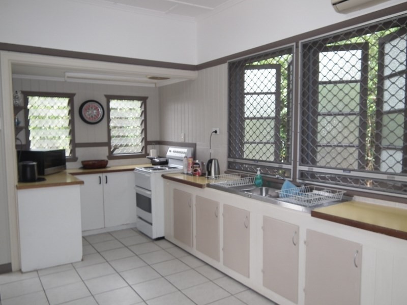 24 Cardigan Street, Granville QLD 4650