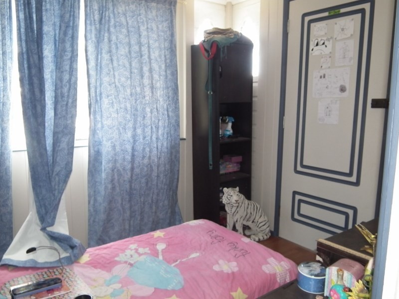 24 Cardigan Street, Granville QLD 4650