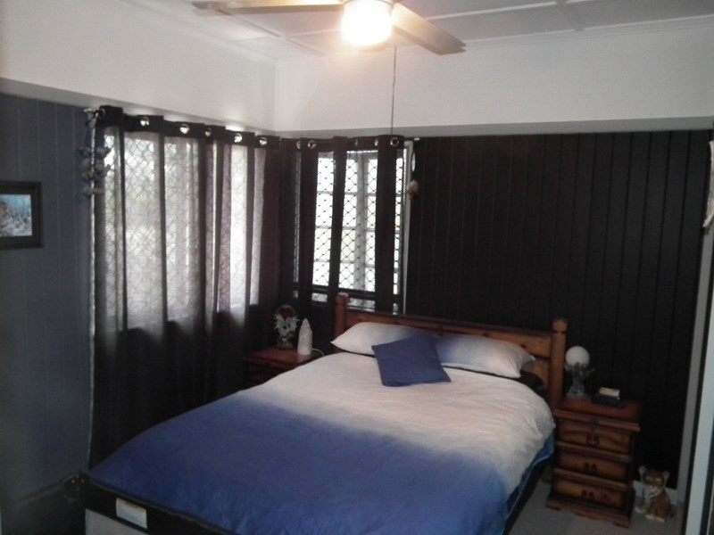 24 Cardigan Street, Granville QLD 4650