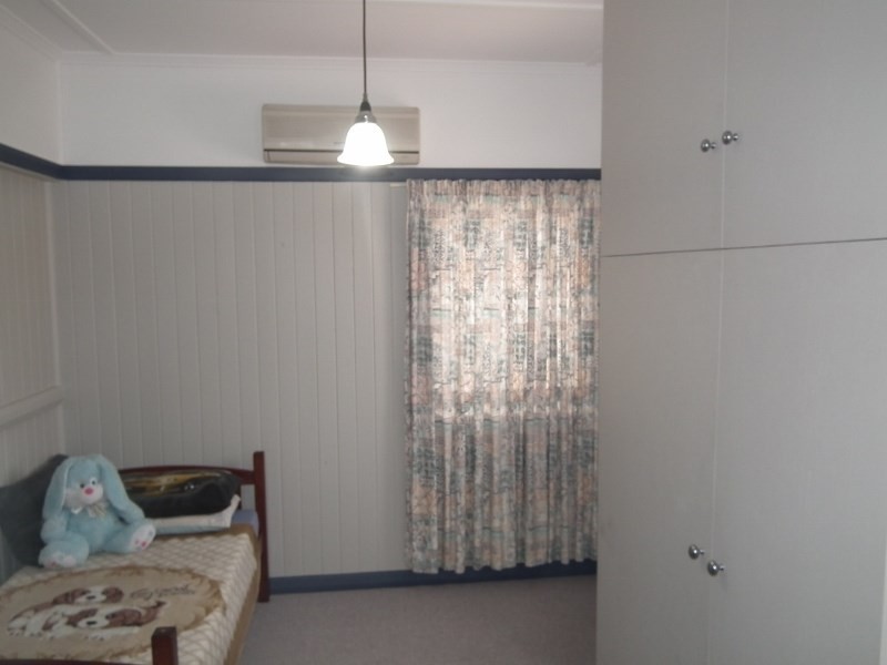 24 Cardigan Street, Granville QLD 4650