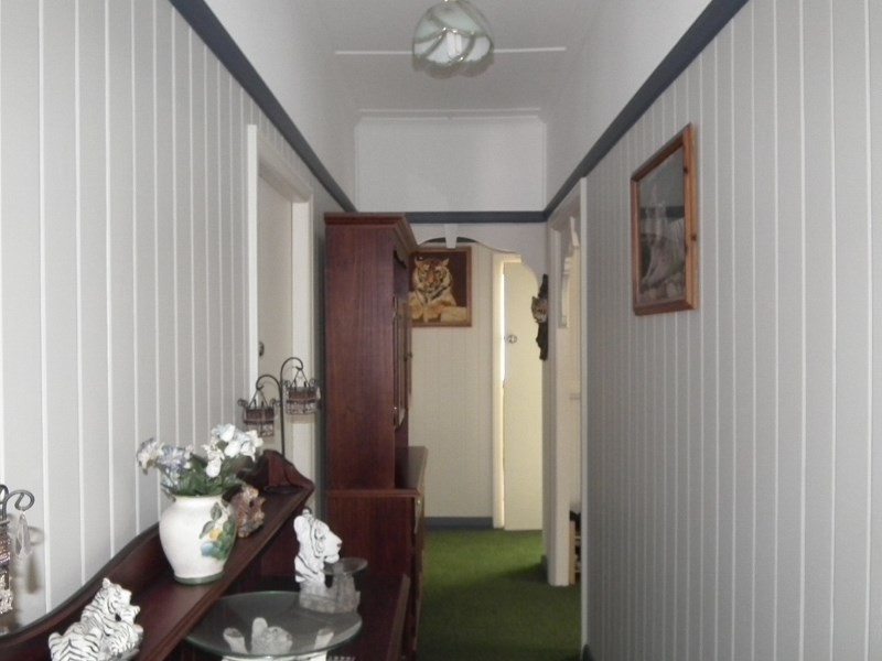 24 Cardigan Street, Granville QLD 4650