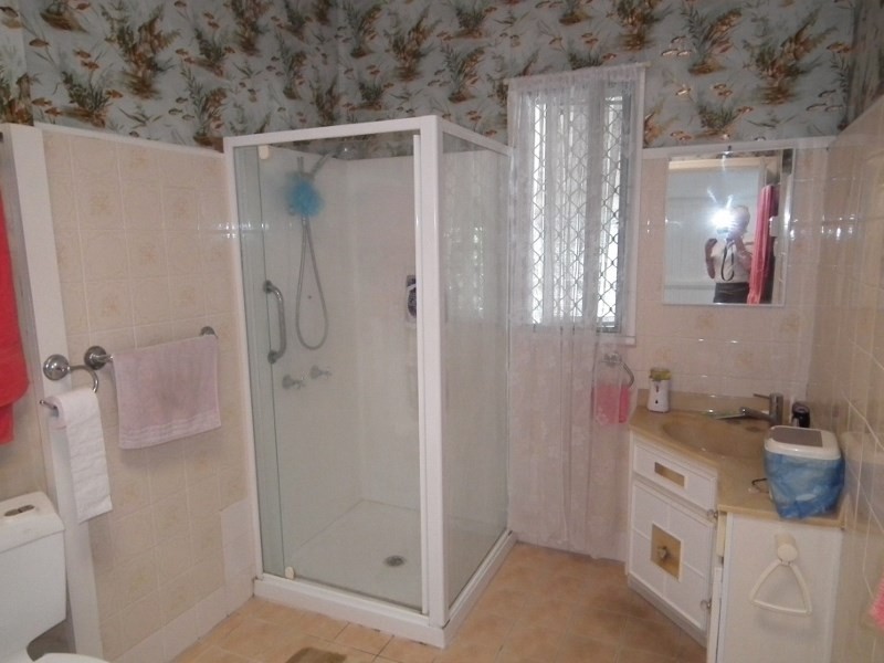 8 Dalglish Street, Maryborough QLD 4650