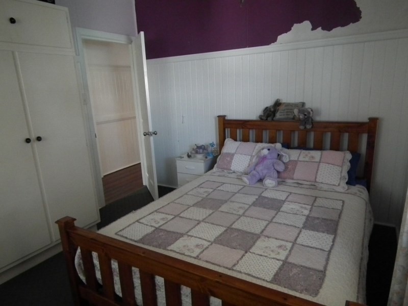 8 Dalglish Street, Maryborough QLD 4650