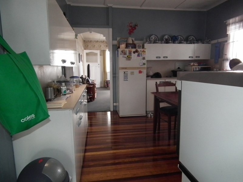 8 Dalglish Street, Maryborough QLD 4650