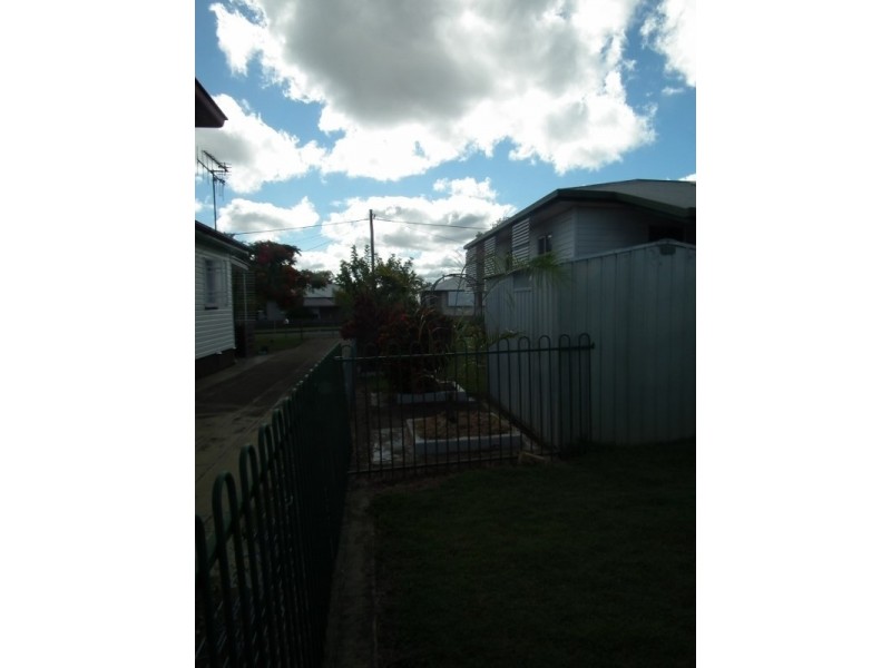 8 Dalglish Street, Maryborough QLD 4650