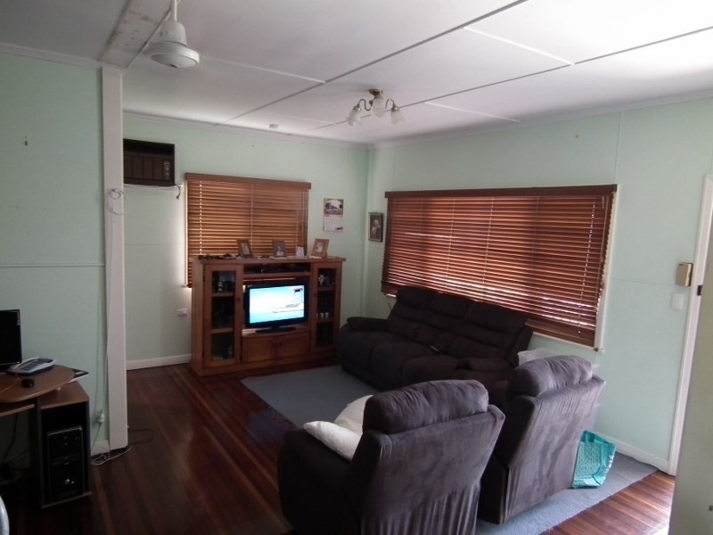 6 Wynne Parade, Maryborough QLD 4650