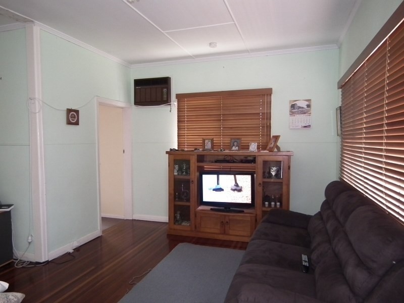 6 Wynne Parade, Maryborough QLD 4650