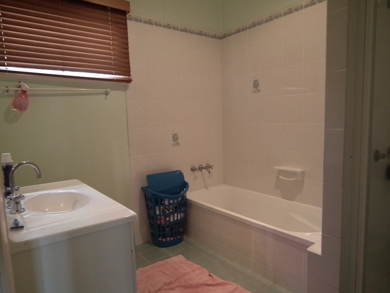 6 Wynne Parade, Maryborough QLD 4650