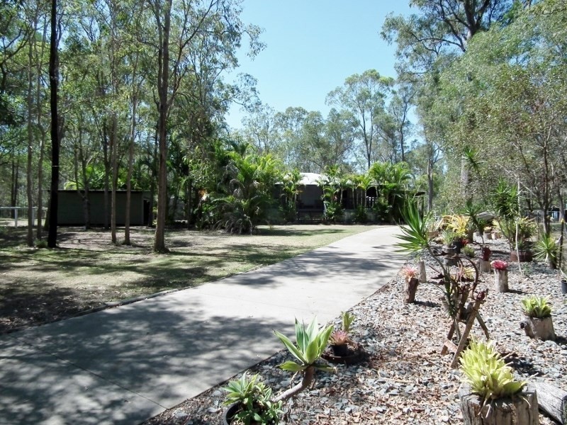 118 Philip Drive, Teddington QLD 4650