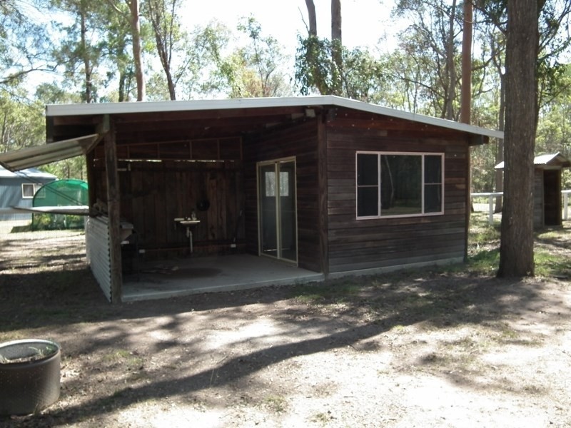 118 Philip Drive, Teddington QLD 4650