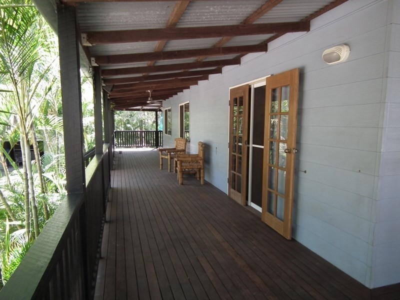 118 Philip Drive, Teddington QLD 4650