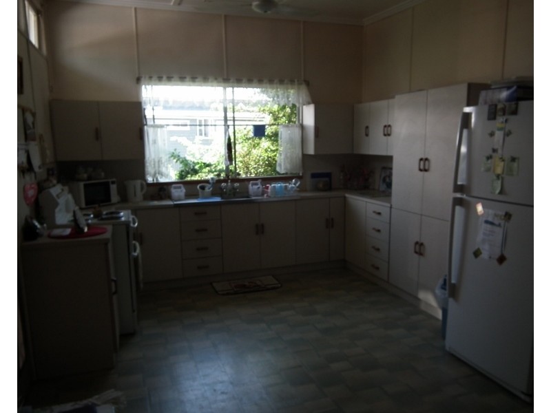 16 Carnarvon Street, Maryborough QLD 4650